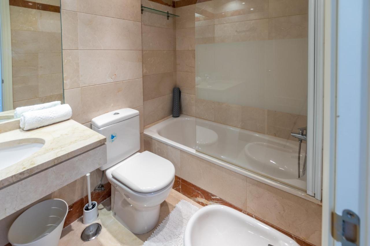 2Br Calanova Grand Golf - Wifi/Ac/Pool Apartment Malaga Exterior photo